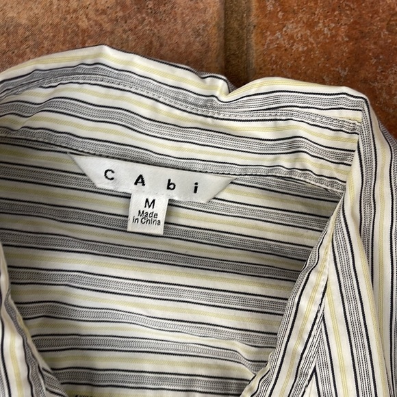 Cabi fitted pinstriped button down shirt Medium - Picture 2 of 4